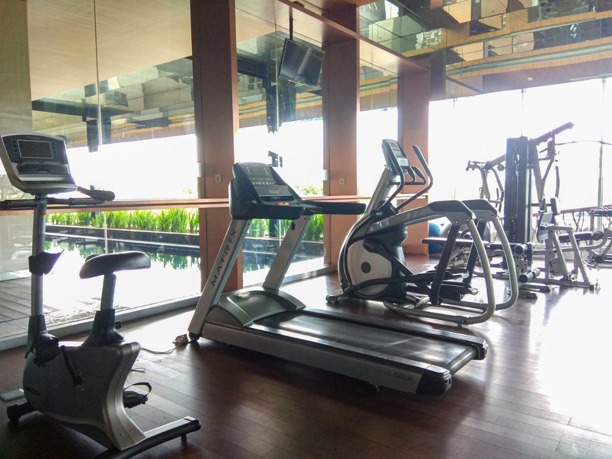 Elegant 1Br Kemang Village Apartment By Travelio جاكرتا المظهر الخارجي الصورة
